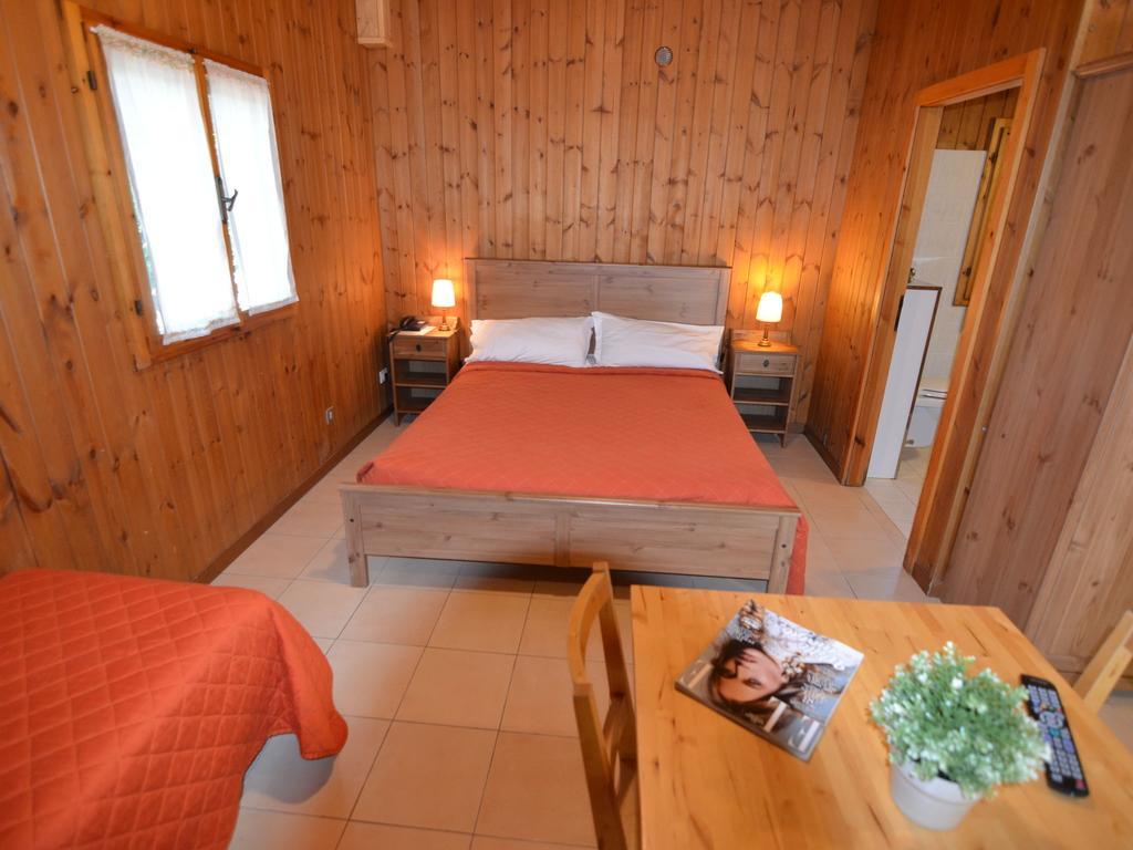 Garden Village San Marino Room photo